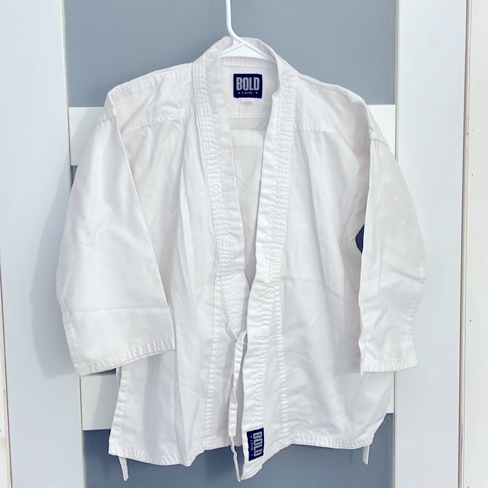 Bold Look Youth Traditional Taekwon-Do Center 1 White Martial Arts Uniform